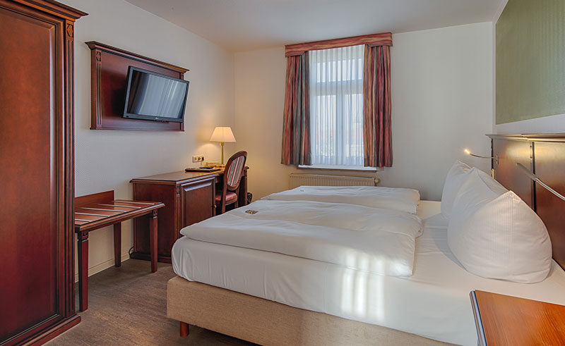 Standard Doppelzimmer – Boxspringbett im Hotel Fürsteneck Bernburg